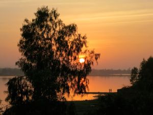 Coucher de soleil sur le barrage.
